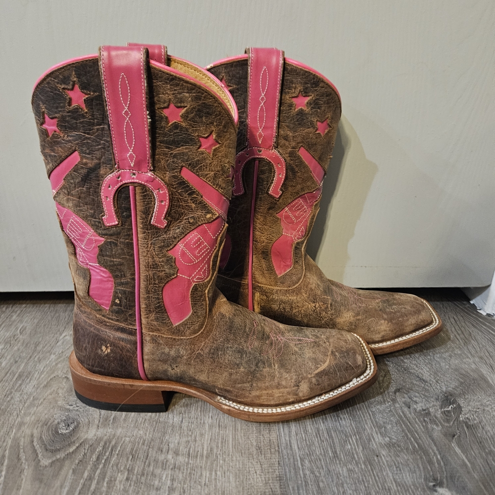 Macie Bean  Pink and Brown Pistol Heeled Boots